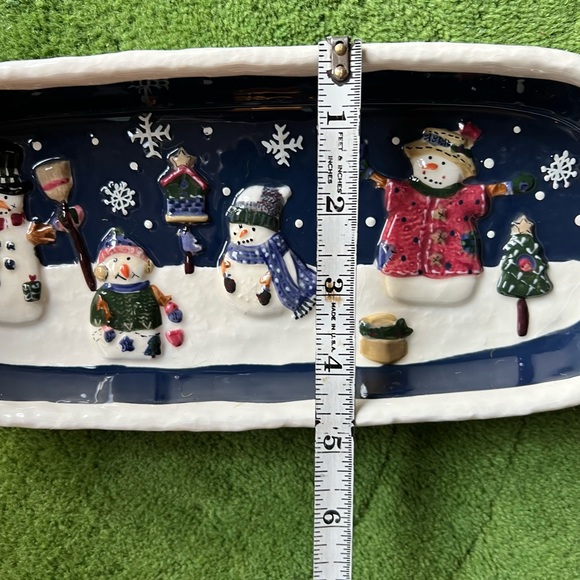 Adorable Christmas Dish. Snowman, Birds, Ceramic. 11.5” long. - Picture 8 of 10